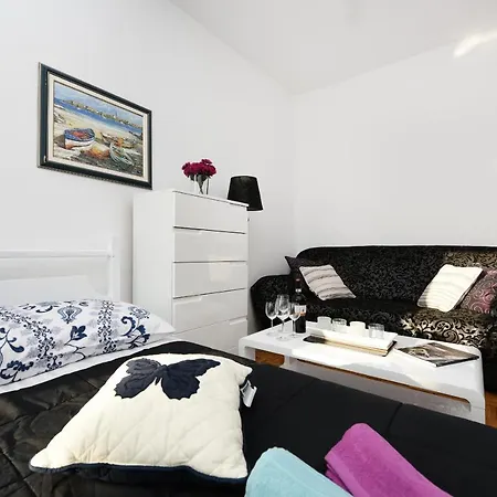 Daire Urban Holiday Apartment