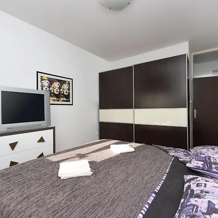 Urban Holiday Apartment